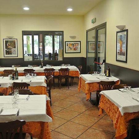 Arlecchino Hotel Castel San Pietro Terme Exterior foto