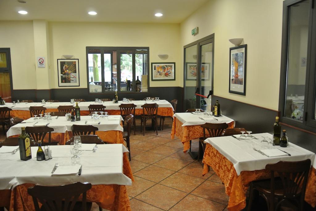 Arlecchino Hotel Castel San Pietro Terme Exterior foto